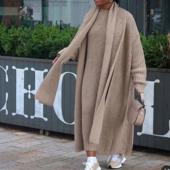 Zara Sweaters - ZARA Oversized Cardigan Duster with Scarf. Size MD